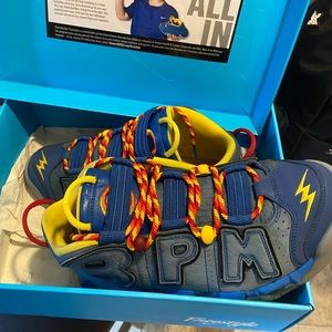 I’m selling doernbecher Air up tempo Nike shoes they are a good collector shoe